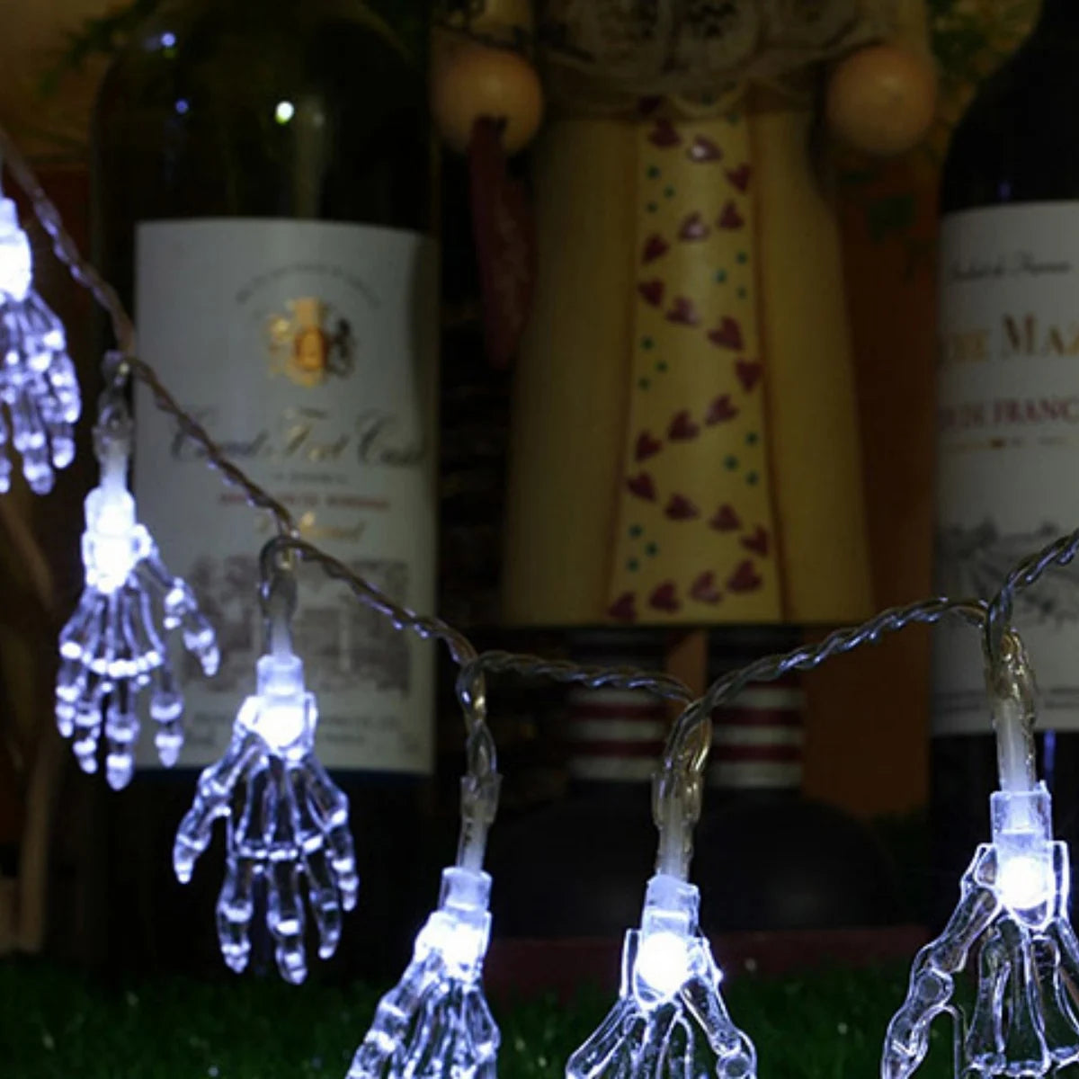 20 LED Halloween Skeleton Hand String Light, Battery Powered