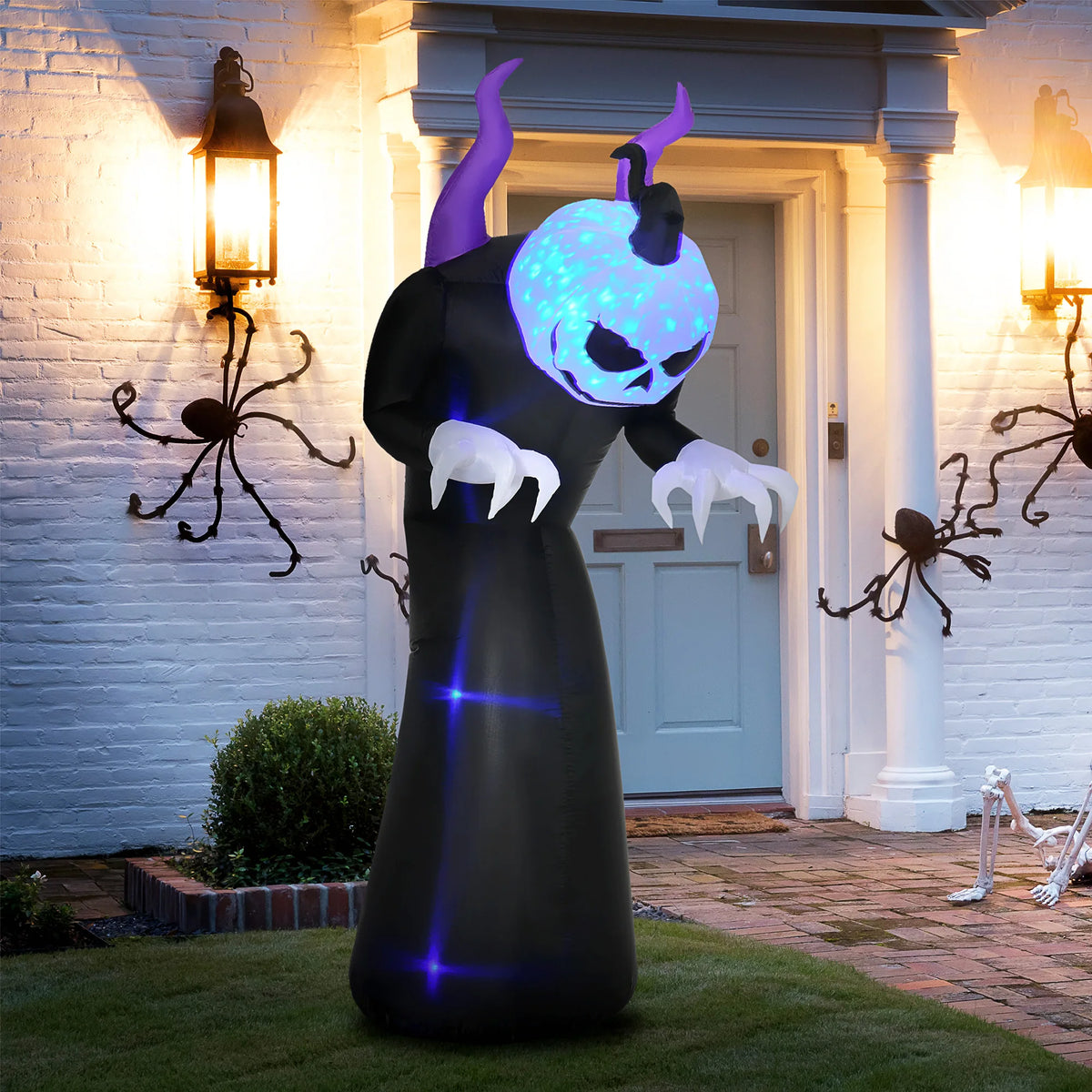 Inflatable Halloween ghost with horns